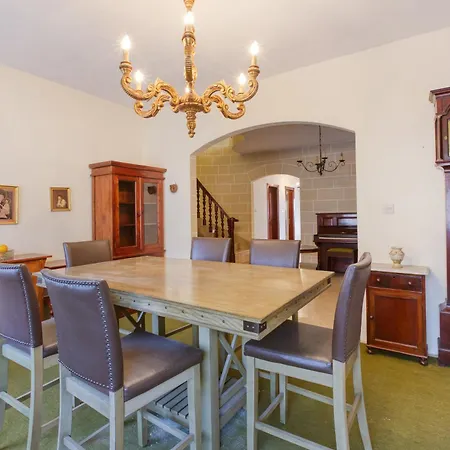 Stunning 4br With Huge Terrace In Kappara By 360 Estates *