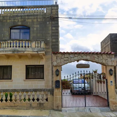 Stunning 4br With Huge Terrace In Kappara By 360 Estates Villa *