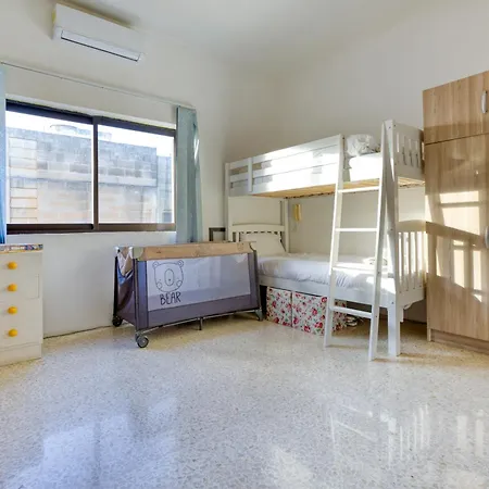 Stunning 4br With Huge Terrace In Kappara By 360 Estates