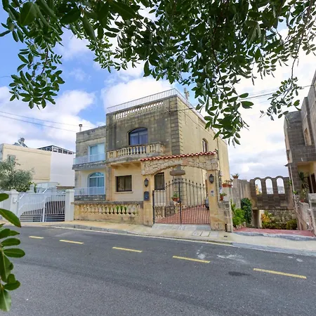 Stunning 4br With Huge Terrace In Kappara By 360 Estates